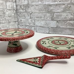 Temptations Old World Holiday Holly Berry Cake Stand Revolving Plate Server 3pcs